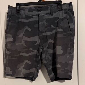 RVCA Men's Black & Gray Camo Cargo Shorts